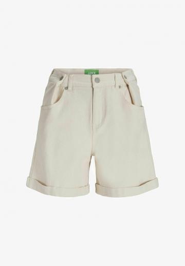 Джинсовые шорты