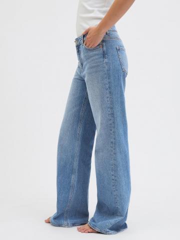 Клешеные брюки