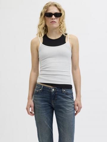 Топ на бретельках