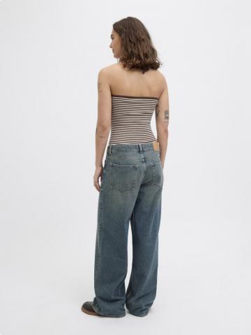 Топ на бретельках