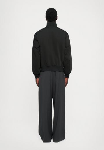 Куртка бомбер