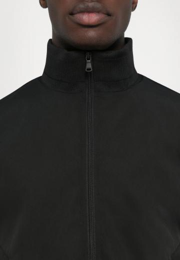 Куртка бомбер