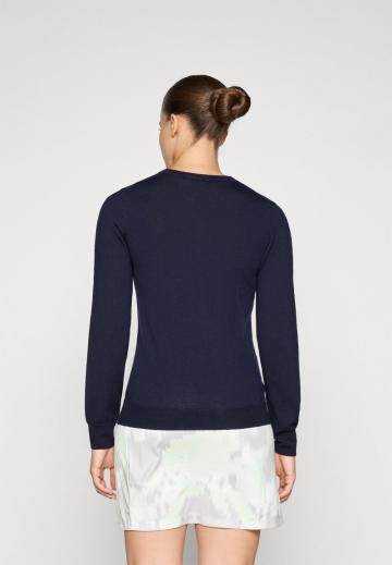 Пуловер с вырезом V