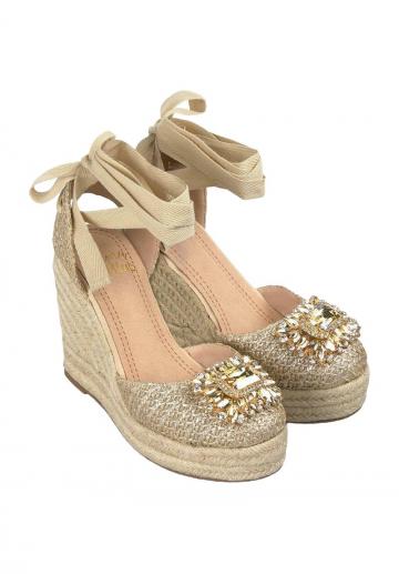 Туфли на танкетке