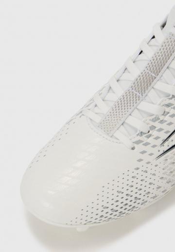 Футбольные бутсы