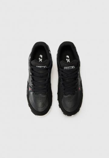 Футбольные бутсы