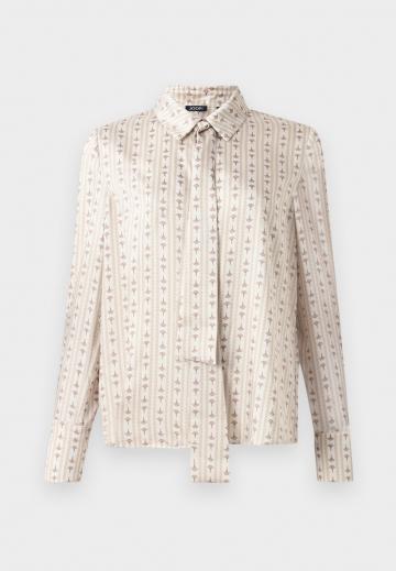 Атласная блузка