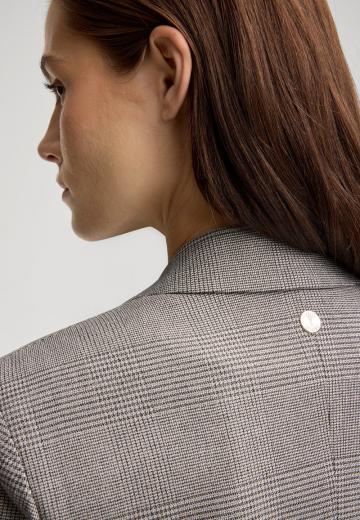 Короткое пальто