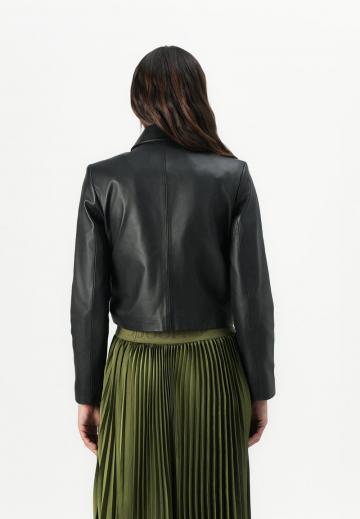 Короткая куртка