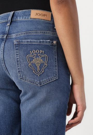 Короткие джинсы