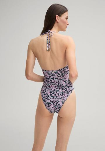 Слитный купальник