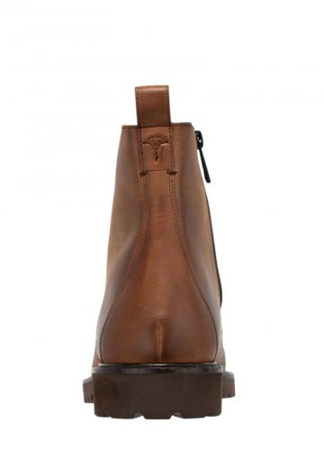 Ботинки на шнуровке