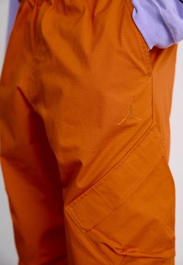 Брюки с накладными карманами