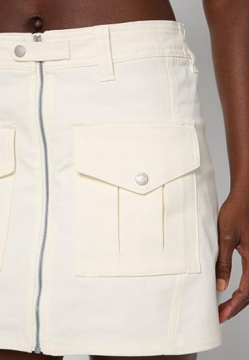 Юбка с накладными карманами