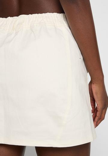 Юбка с накладными карманами