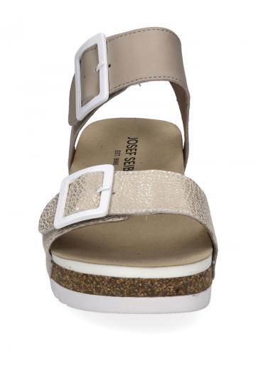 Босоножки на танкетке