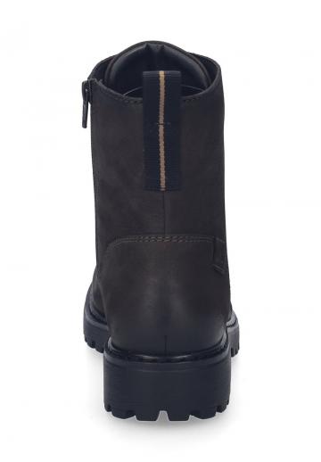 Ботинки на шнуровке