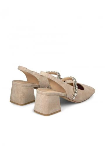 Туфли на высоком каблуке