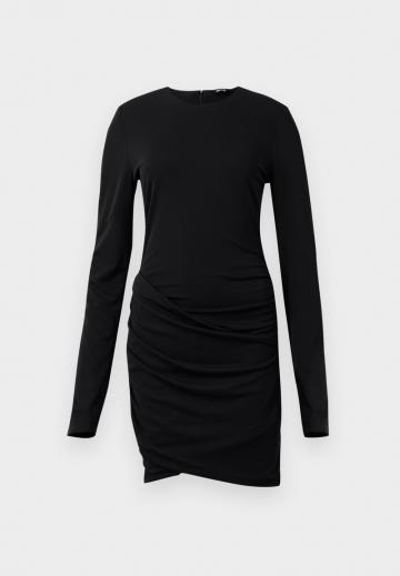 Короткое платье