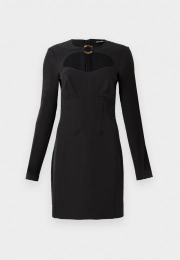 Короткое платье