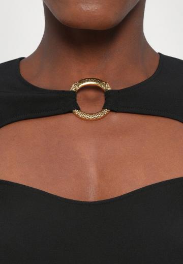 Короткое платье