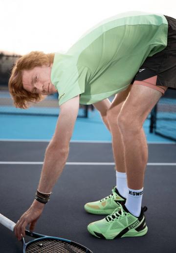 Теннисные кроссовки