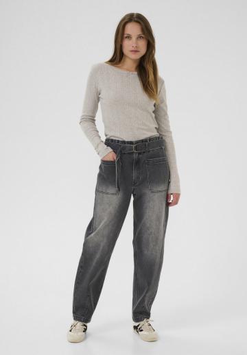 Свободные джинсы