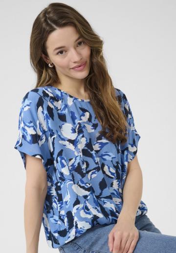 Атласная блузка