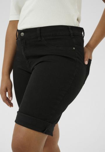 Джинсовые шорты