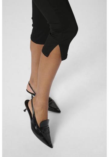 Короткие джинсы