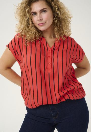 Атласная блузка