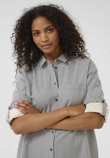 Длинная блузка