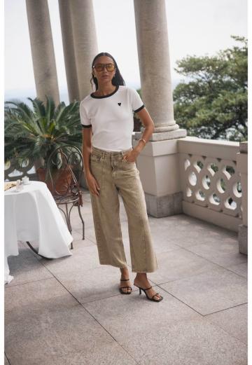 Прямые джинсы