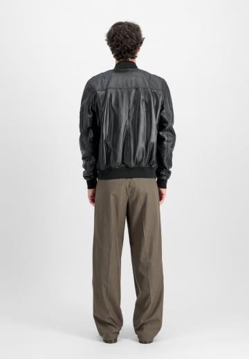 Куртка бомбер
