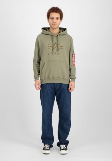 Пуловер с капюшоном