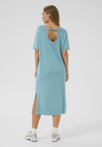 Вязаное платье