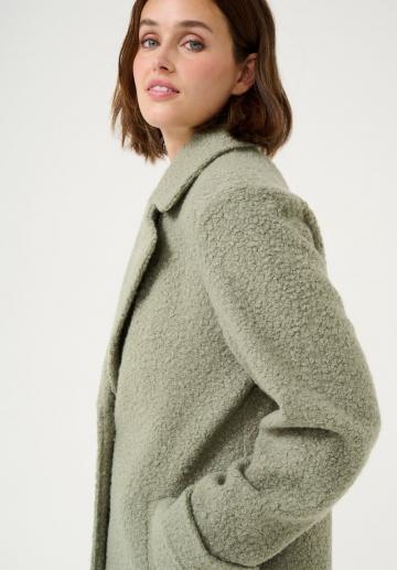 Шерстяное пальто