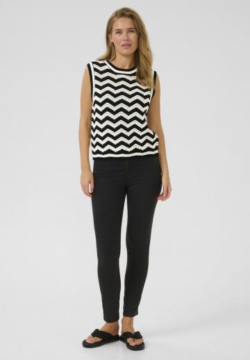 Пуловер без рукавов