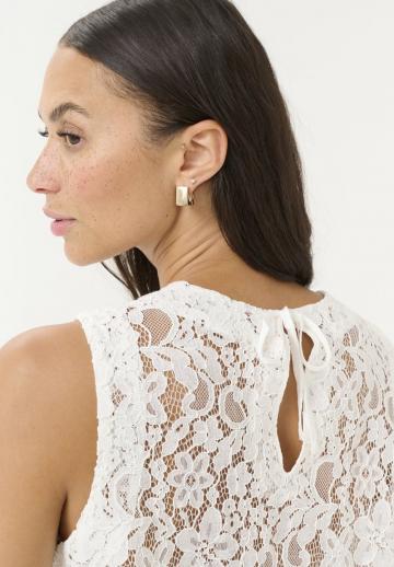 Блузка без рукавов