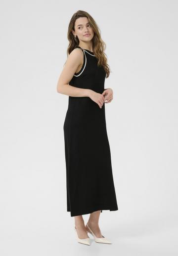 Вязаное платье