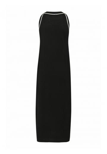 Вязаное платье