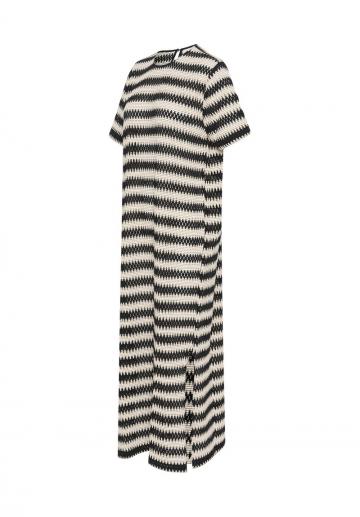 Вязаное платье