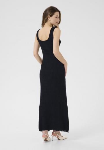 Вязаное платье