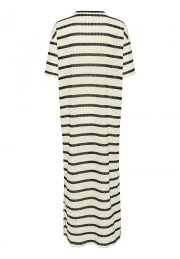 Вязаное платье