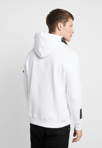 Пуловер с капюшоном