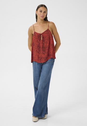 Топ на бретельках