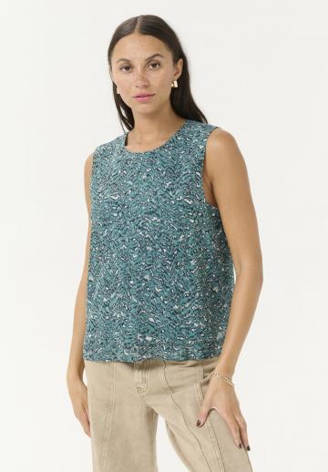 Блузка без рукавов