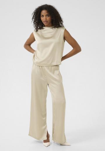 Атласная блузка