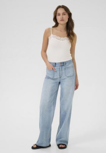 Топ на бретельках