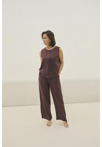 Блузка без рукавов